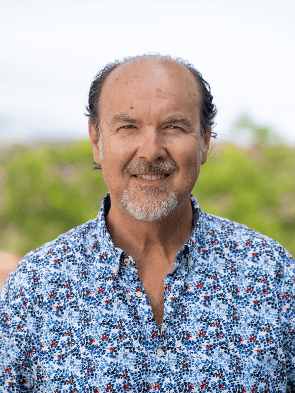 Fernando Traver, departamento de administración