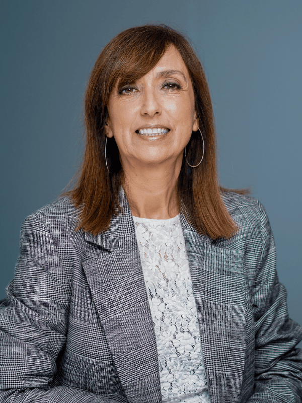 Feli Pavía, departamento de administración