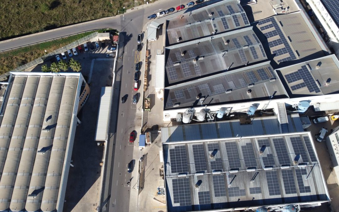 La firma de Espaitec Quantica Renovables desarrolla dos de las mayores plantas fotovoltaicas de autoconsumo para empresas de Castellón