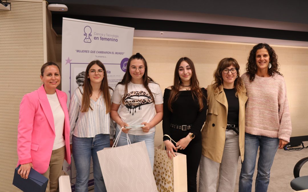 Un 7% más de chicas optan por disciplinas STEAM tras participar en Ciencia y Tecnología en Femenino