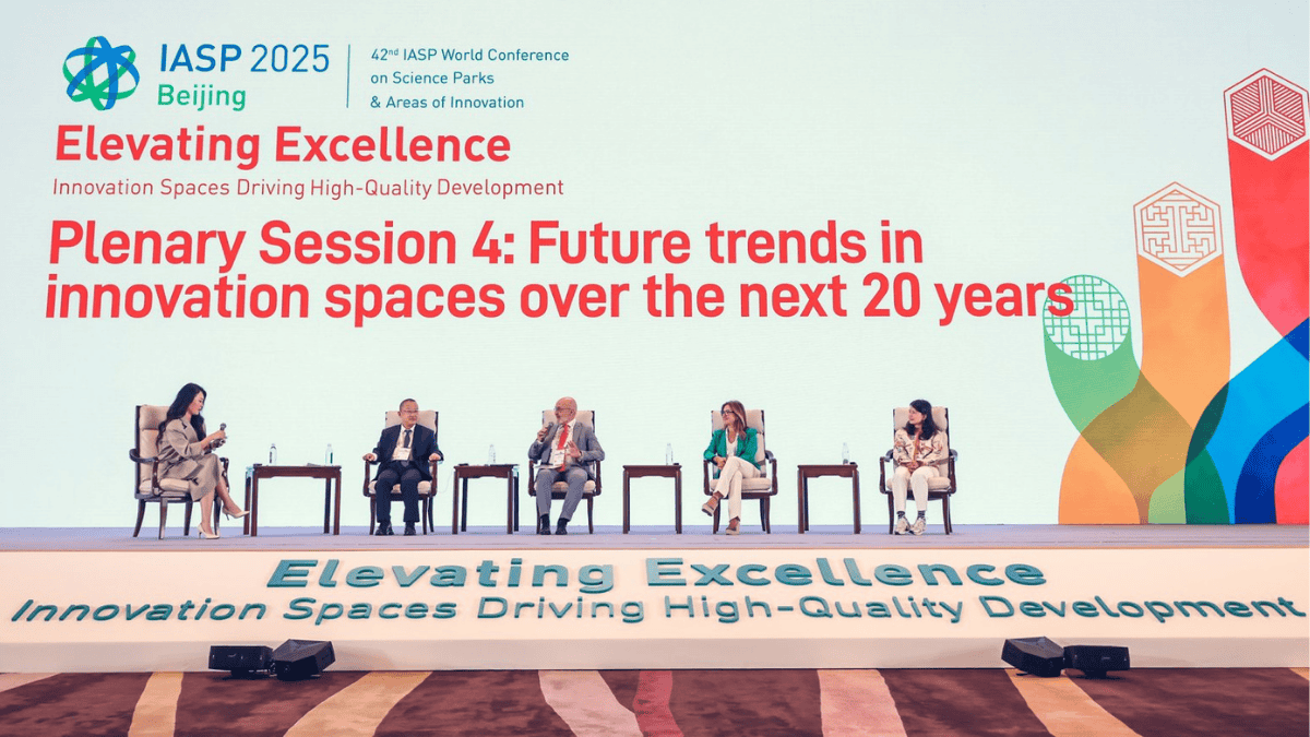 Juan Antonio Bertolín, director de Espaitec, participa en una mesa redonda en la 42ª Conferencia Mundial del IASP