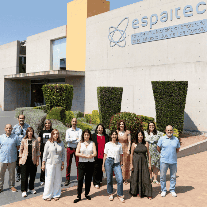 Equipo de Espaitec, finalista en Disruptores Innovation Awards 2025