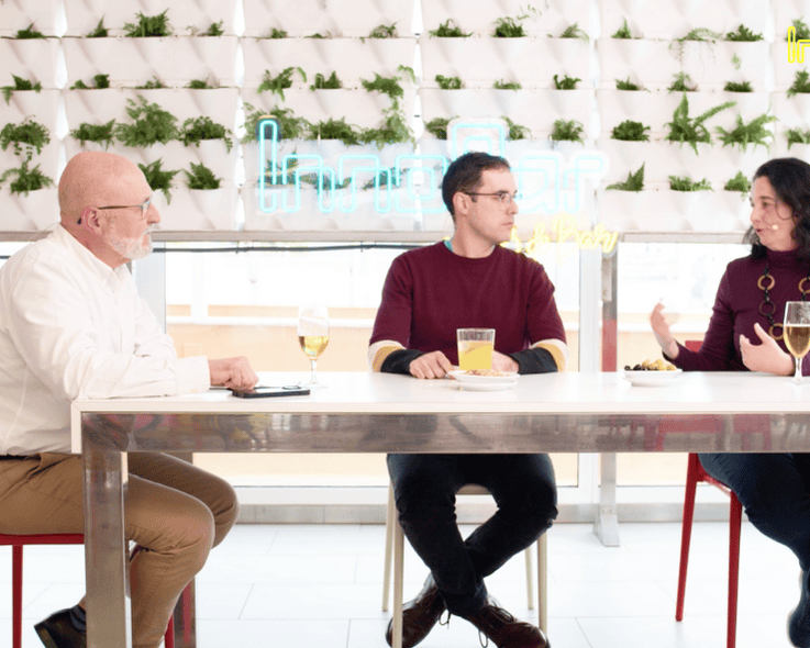 Juan Antonio Bertolín, Carlos Doñate y Gladys Mínguez durante la grabación del episodio de nanopartículas de InnoBar con B de Bar