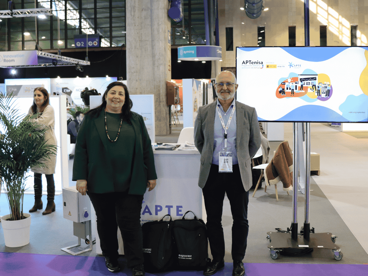 Juan Antonio Bertolín y Laura Menéndez participan en el 15º Foro Transfiere